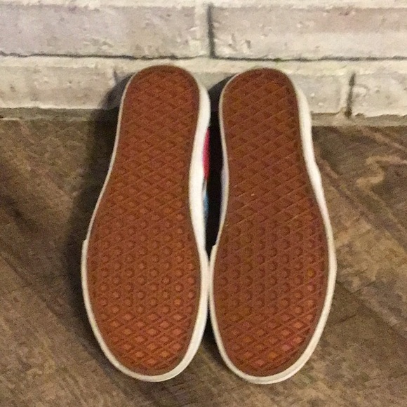 Retro Slip On Vans - Picture 2 of 3